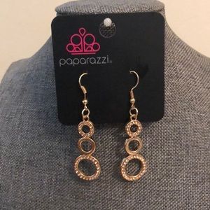 Paparazzi earrings
